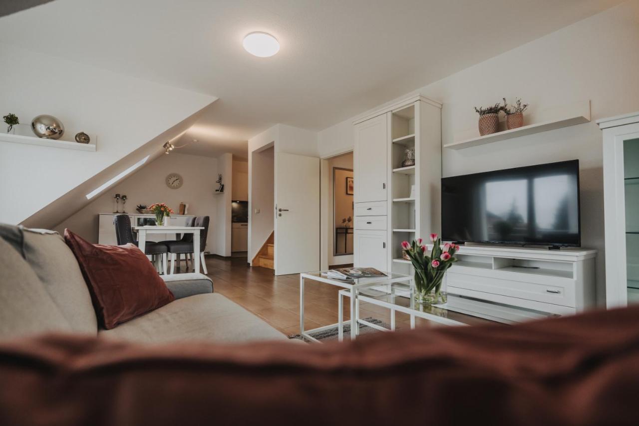 Ferienwohnung Weidenblick Varel Bagian luar foto