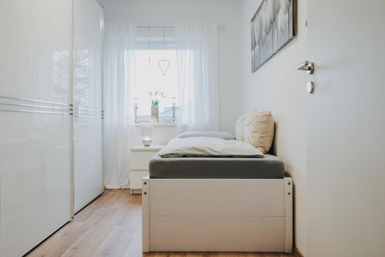 Ferienwohnung Weidenblick Varel Bagian luar foto